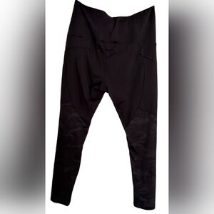 Puma High-Waist Leggings M Black Camo Panels